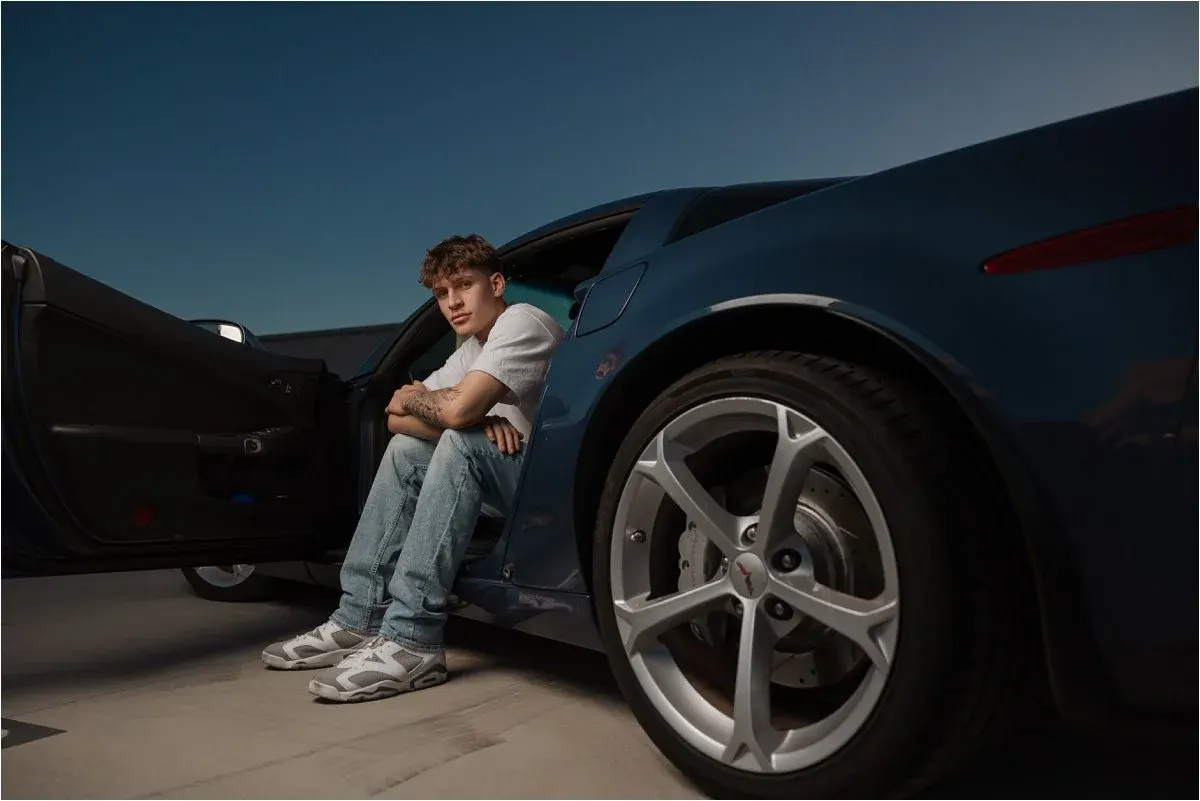 Custom Senior Photos in Phoenix That Go Beyond the Ordinary | Teagan’s Automotive-Inspired Session